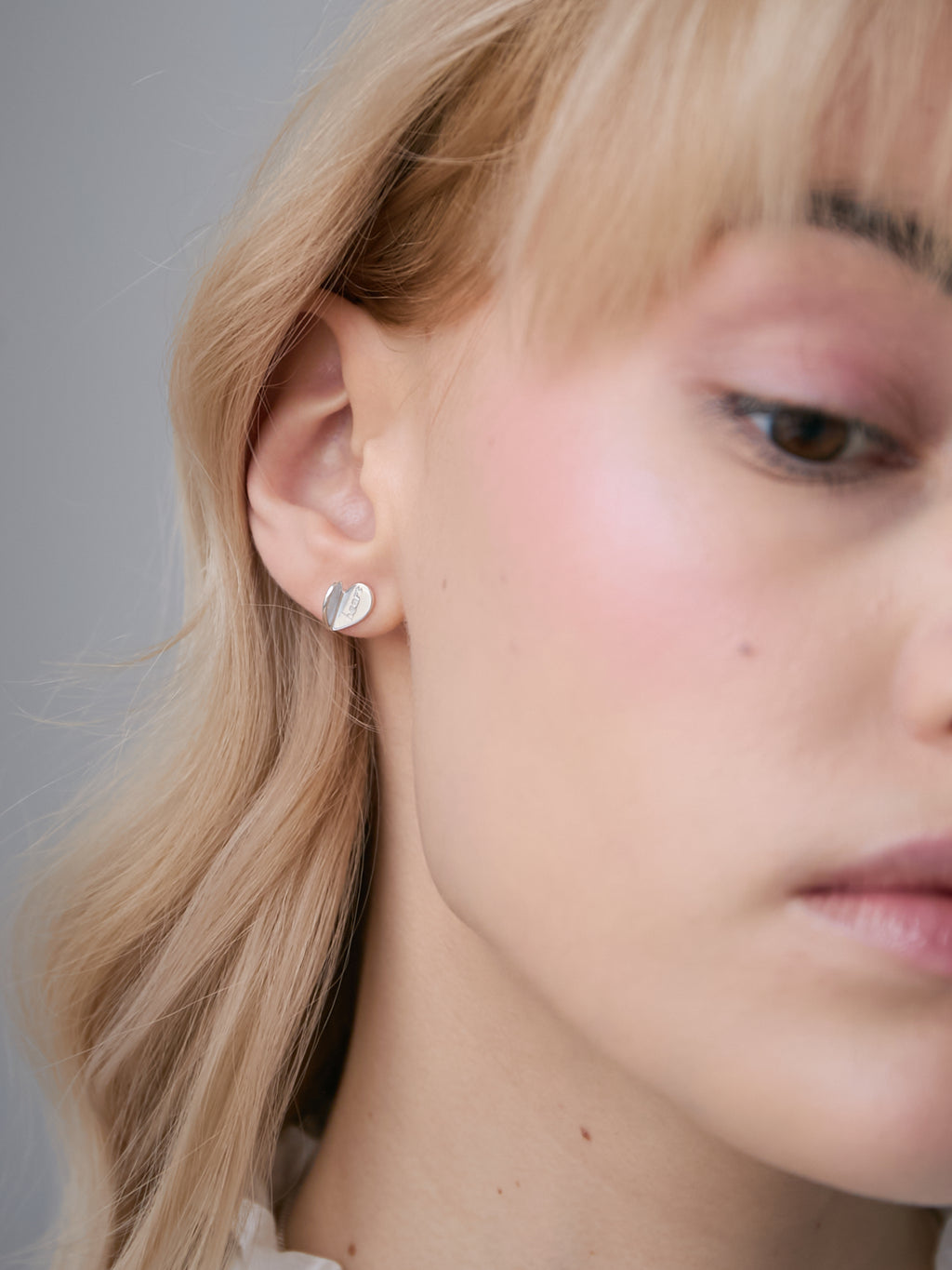 Open heart studs