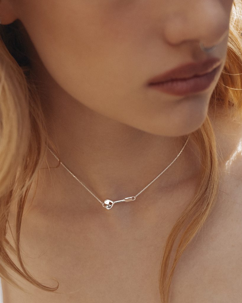 Small hart's key pendant